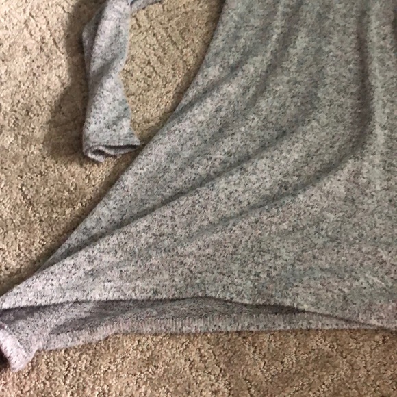 Gray Long Sleeve T - Picture 4 of 4